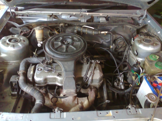 ขายรถเก๋ง ISUZU เดิมทั้งคัน แอร์เย็น ทะเบียนเต็มพร้อมโอน