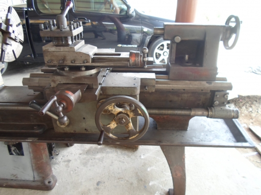เครื่องกลึง 6 ฟุต คอลึก 15 นิ้ว  สำหรับงานหนัก 60,000  ด่วน  !!!!!!!!