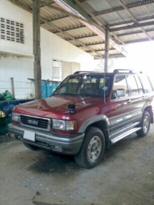 รถกระบะ 4 ประตู ยี่ห้อ ISUZU