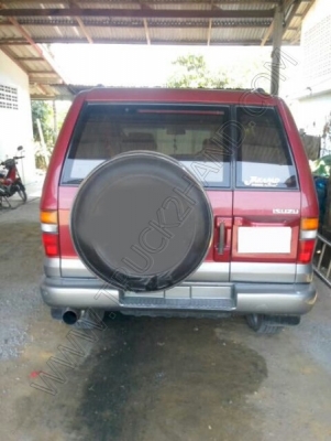 รถกระบะ 4 ประตู ยี่ห้อ ISUZU