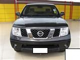 NISSAN NAVARA มือ2 2.5 SE CAB CALIBRE MT สีดำ
