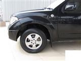NISSAN NAVARA มือ2 2.5 SE CAB CALIBRE MT สีดำ NISSAN NAVARA มือ2 2.5 SE CAB CALIBRE MT สีดำ