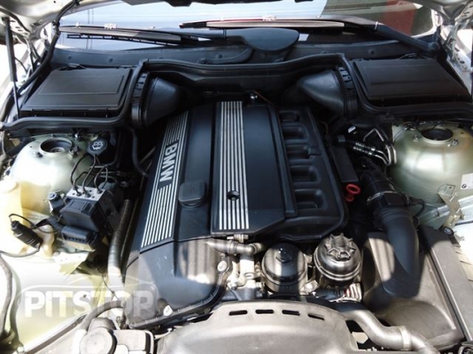 BMW 523IA ตัวSPORT ปี 2003 สีเงิน BMW 523IA ตัวSPORT ปี 2003 สีเงิน