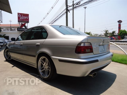BMW 523IA ตัวSPORT ปี 2003 สีเงิน BMW 523IA ตัวSPORT ปี 2003 สีเงิน