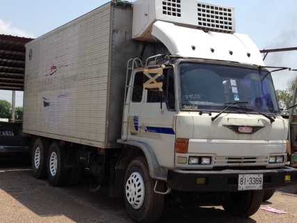 ขาย HINO 10 ล้อ (F18) ตู้เย็น เพลาเดียว ปี 91 เครื่อง 195 แรงม้า (HO7D) เบรกจิ๊ฟฟี่ พวงมาลัยเพาเวอร์ ยางพอใช้ ซัซซีสวย หัวเก๋งไม่ผุ มีแอร์ อุปกรณ์ครบ ขับดีมากกก ขาย 700,000