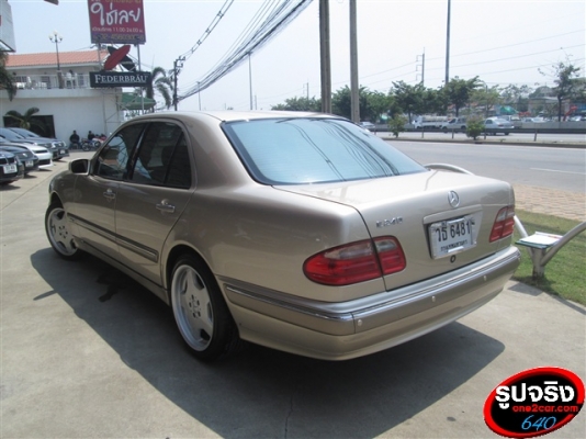 BENZ E240 ปี 2002 สีทอง ติด LPG แล้ว รถบ้านแท้