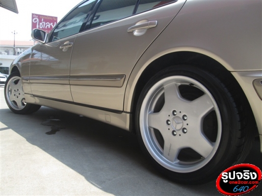 BENZ E240 ปี 2002 สีทอง ติด LPG แล้ว รถบ้านแท้