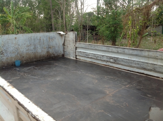 ขาย 4 ล้อดั้ม ISUZU. NKR. 88 สภาพดี พร้อมใช้ ภาษีเต็มเล่มพร้อมโอน