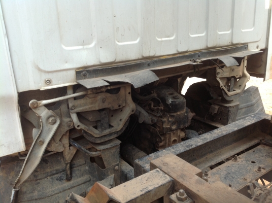 ขาย 4 ล้อดั้ม ISUZU. NKR. 88 สภาพดี พร้อมใช้ ภาษีเต็มเล่มพร้อมโอน