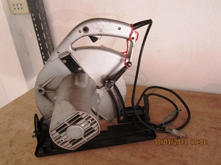 เลื่อยวงเดือน 10 นิ้ว makita รุ่น 5201N (1,450w.) เลื่อยวงเดือน 10 นิ้ว makita รุ่น 5201N (1,450w.)