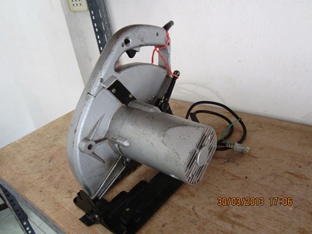 เลื่อยวงเดือน 10 นิ้ว makita รุ่น 5201N (1,450w.) เลื่อยวงเดือน 10 นิ้ว makita รุ่น 5201N (1,450w.)