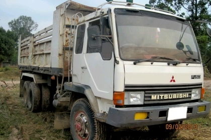 ขายรถบรรทุก10ล้อ2เพลา MITSUBISHI FN527 TD 5xxx 195 แรง เครื่องดี คัสชีส์สวยมากเลย แอร์ ติดฟิล์มกรองแสง