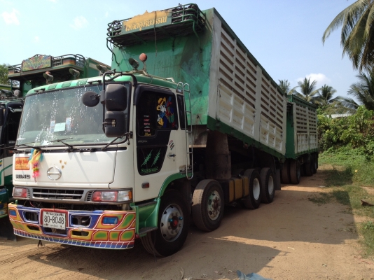 ขายรถบรรทุก(เฉพาะตัวเเม่)