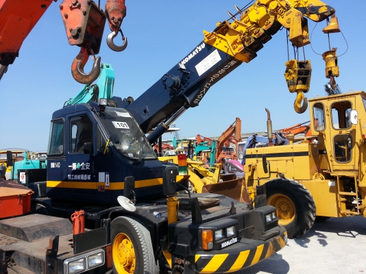 ขายเครนKOMATSU 8 ตัน ของเก่าจากญี่ปุ่นสภาพรถ 90\%เอกสารอินวอย