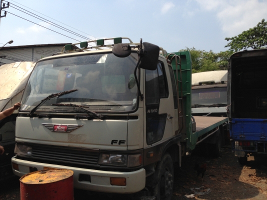 ขาย 6 ล้อ ฮีโน่ FF  เครื่อง 195 แรง กระบะพื้นเรียบยาว 6.50 เมตร