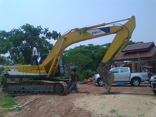 ขายด่วน..รถแบคโฮ KOBELCO SK220 M3 รถสวย พร้อมใช้งานสุดขีด บูม อาร์ม สวยสุดขีด ราคาต่อรองได้.