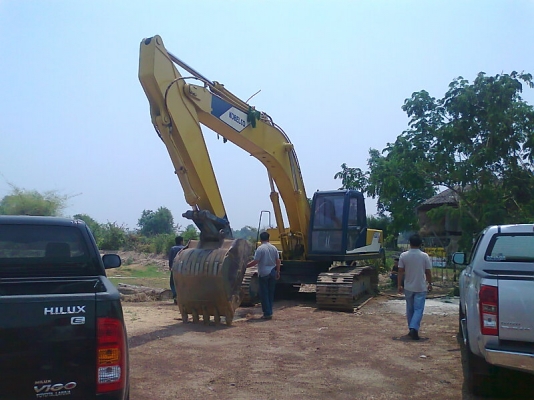 ขายด่วน..รถแบคโฮ KOBELCO SK220 M3 รถสวย พร้อมใช้งานสุดขีด บูม อาร์ม สวยสุดขีด ราคาต่อรองได้.