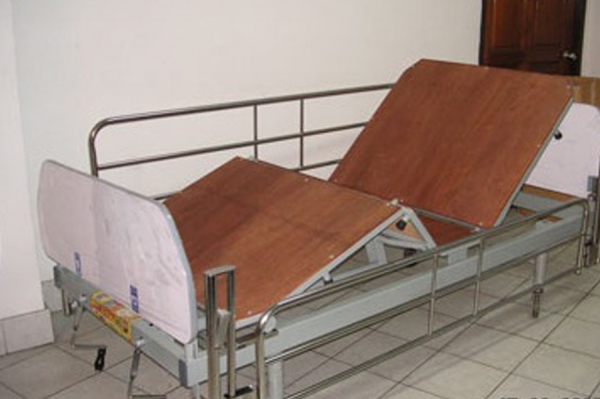 ขายเตียงคนไข้สองไกสภาพใหม่มาก