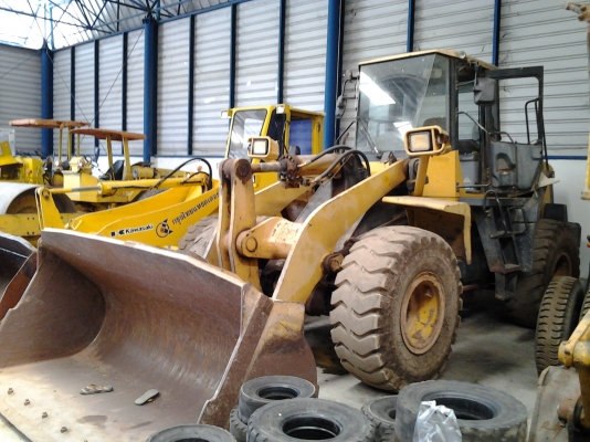 ขายรถตัก KOMATSU, WA380-5  ซีเรียล:60453  ปี:2004