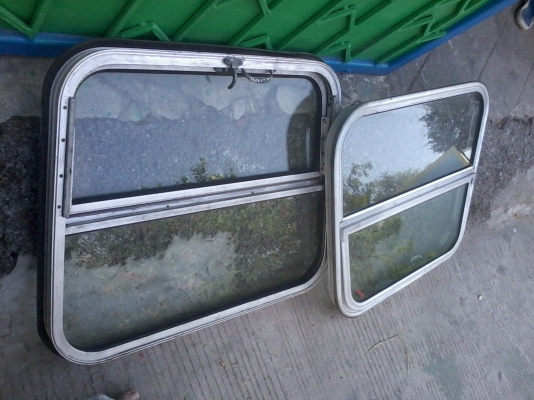 ขายกระจก รถเครน