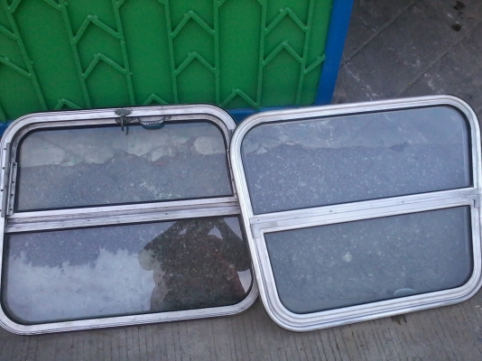 ขายกระจก รถเครน