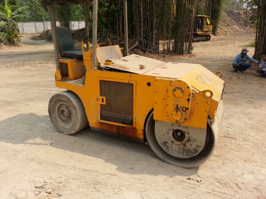 ขายด่วน รถบด4ตัน