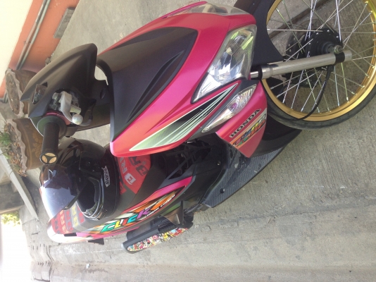 ขายด่วน honda cilck 110 ปี 51 ทะเบียนโอนพร้อมใช้งาน