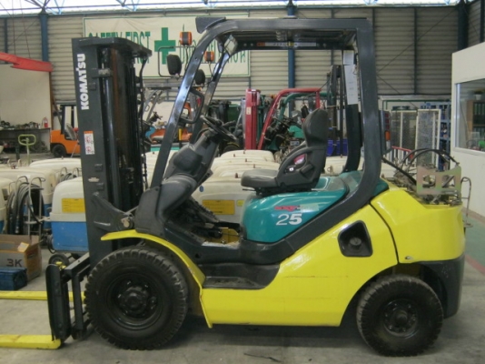 รถฟอร์คลิฟท์ Komatsu, FG25T-16 ซีเรียล:724443 ปี:2007 ชั่วโมง:4685