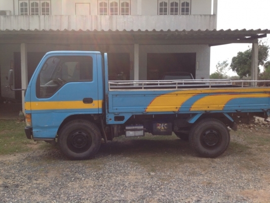 ขายด่วน!! ISUZU 4 ล้อ ป้ายเล็กไม่ติดเวลา ป้ายนนทบุรี หัวการ์ตูน, กระจกไฟฟ้า, เครื่อง 3100 cc, Power, สภาพดี ซัซซีสวย เดิม ๆ ไม่ผุ กระบะสวยเดิม ๆ พื้นปูเหล็ก แอร์เย็น