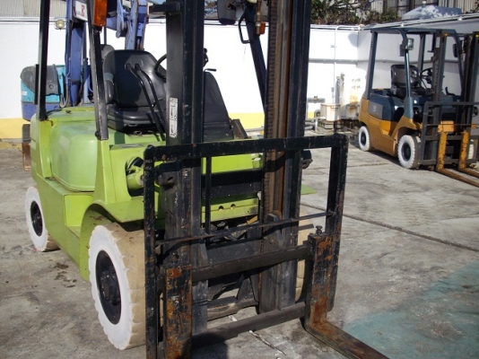 รถฟอร์คลิฟท์ Mitsubishi, FD20 ซีเรียล:F18B-08300 ปี:2001 ชั่วโมง:4040