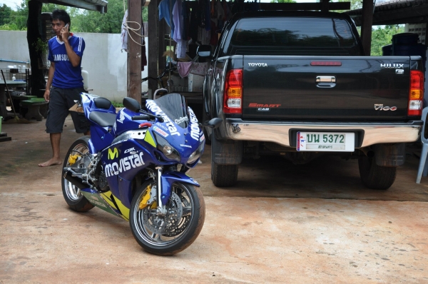 ต้องการ CBR400 ปี 89-94 อินวอย หรือไม่มีเอกสารก็ได้(แต่ต้องไม่ใช่รถขโมยมา) ราคา 30-35 เน้นสภาพเครื่องใช้ได้ดี ไม่มีปัญหา