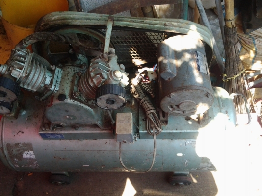 ขาย !! ปั้มลม 1แรง 2 สูบ ไฟ220V.