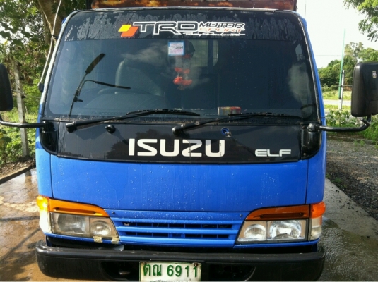 ISUZU NKR 4 ล้อ บรรทุก