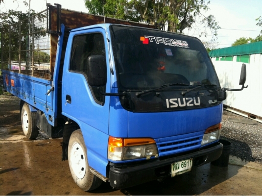 ISUZU NKR 4 ล้อ บรรทุก