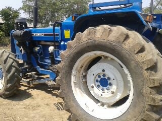 ขาย ford 7810 4DW  พร้อมใช้งาน มีเล่มทะเบียน