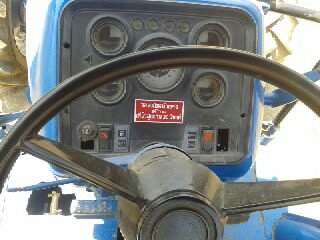 ขาย ford 7810 4DW  พร้อมใช้งาน มีเล่มทะเบียน