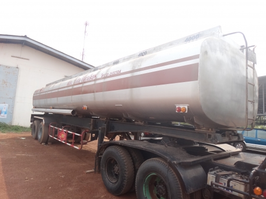 ขายด่วน  หางลากน้ำมัน 30000  ลิตร  พร้อมใช้งาน