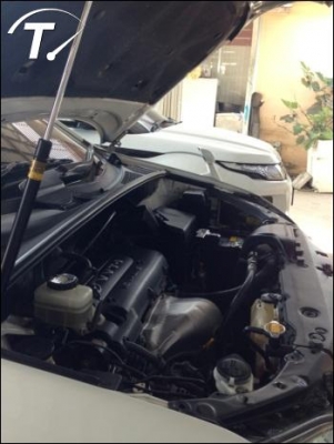 รถบ้านฝากขายผู้หญิงใช้มือเดียวจากห้าง