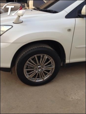 รถบ้านฝากขายผู้หญิงใช้มือเดียวจากห้าง