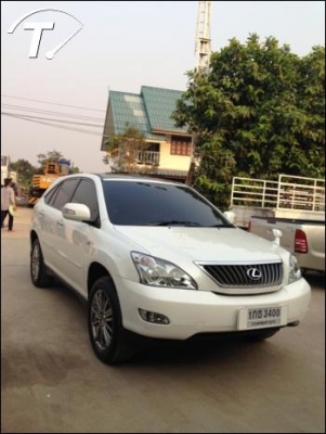 รถบ้านฝากขายผู้หญิงใช้มือเดียวจากห้าง