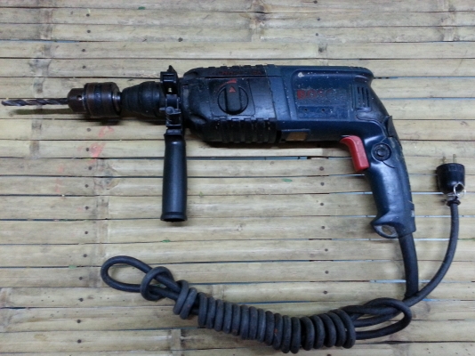 ขายสว่านโรตารี่ไฟฟ้า2ระบบยี่ห้อ Boschรุ่นGBH2-22E ราคาไม่แพงคับ