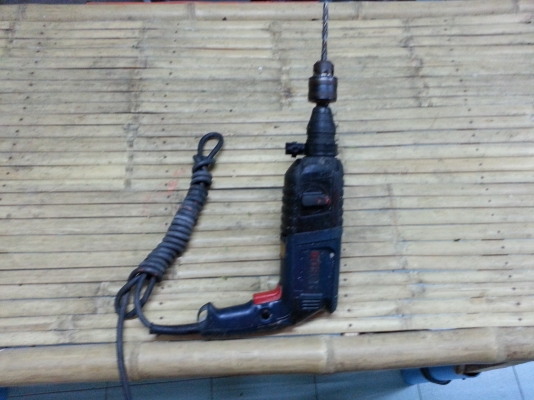 ขายสว่านโรตารี่ไฟฟ้า2ระบบยี่ห้อ Boschรุ่นGBH2-22E ราคาไม่แพงคับ