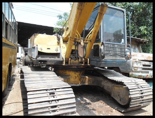 แมคโครPC 200 รุ่น 3 สภาพดี สวยๆ