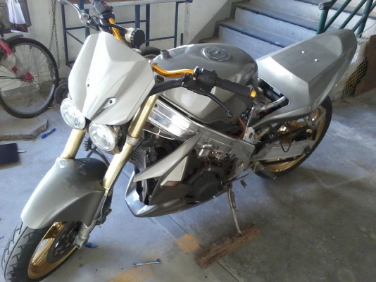 รับสงกราน ขาย ZX 250 แต่งแนวBUELLหล่อๆ 44000