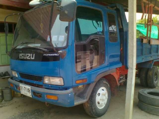 หกล้อ ISUZU DECAเครื่อง 195  เอกสารทะเบียนพร้อม