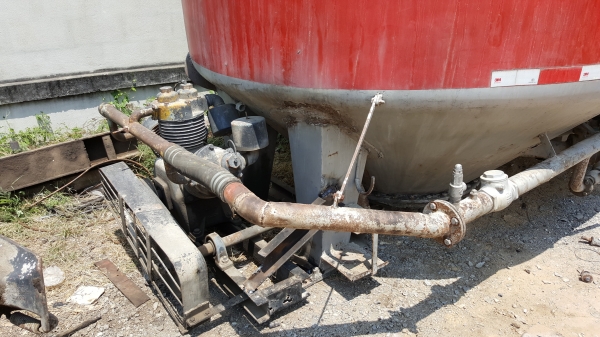 ถังเต้าปูนพร้อมปั๊มลม