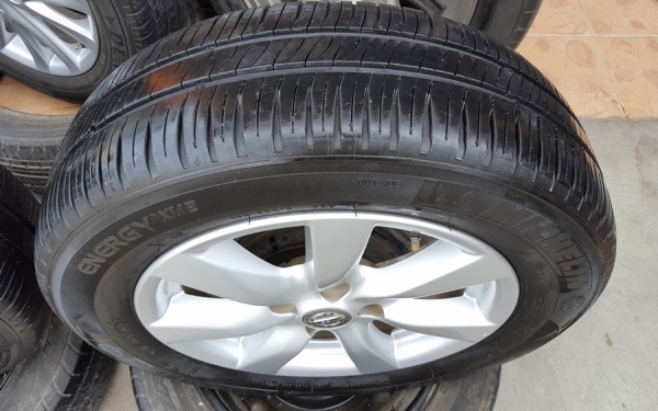 ขายล้อNISSAN ALMERA VL ยางปี 14  4 ล้อ