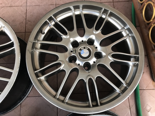 ล้อ BMW 18กว้าง8ครึ่งอ๊อฟ20 เก่าญี่ปุ่นเเท้สีเดิมๆสภาพสวยมีเบียบบางๆตามรูปไม่คดไม่ดุ้งไม่ซ่อมไม่เก็บงานตามสภาพที่มาจากญี่ปุ่นเรยครับ ล้อ BMW 18กว้าง8ครึ่งอ๊อฟ20 เก่าญี่ปุ่นเเท้สีเดิมๆสภาพสวยมีเบียบบางๆตามรูปไม่คดไม่ดุ้งไม่ซ่อมไม่เก็บงานตามสภาพที่มาจากญี่ปุ่นเรยครับ