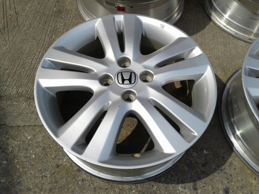 แม็ก Honda Jazz(Top) 16-4-100 เดิมโรงงาน ไม่เคยทำสี ไม่ซ่อม ดุ้งเล็ก1วง ถ่วง-ใส่หลังไม่มีผลเสีย ราคา 4 วง 3,900 บาท