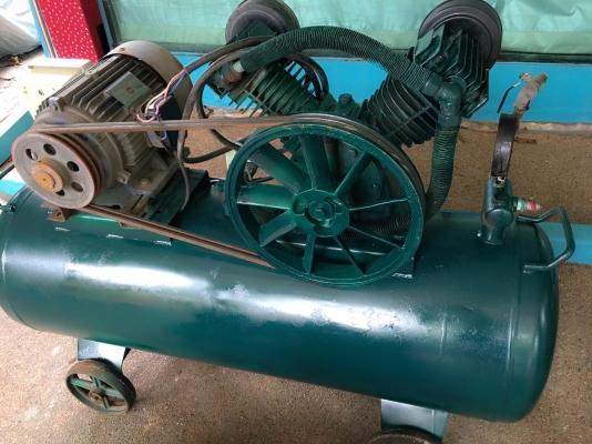 ขายปั้มลมขนาดใหญ่ แถมถังฉีดโฟร์มขนาด65Lฟรี